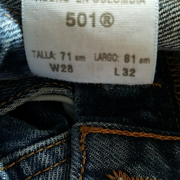 LEVI'S 501 BUTTONFLY JEANS ~🎊HP🎊 - Picture 4 of 4